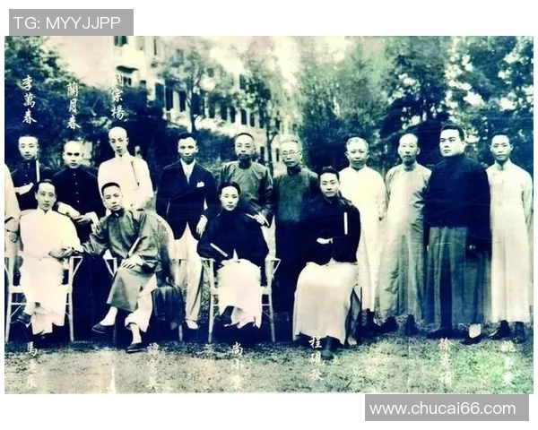 当足球明星们走入人生的暮年他们的传奇故事与人生智慧将如何影响后辈球员